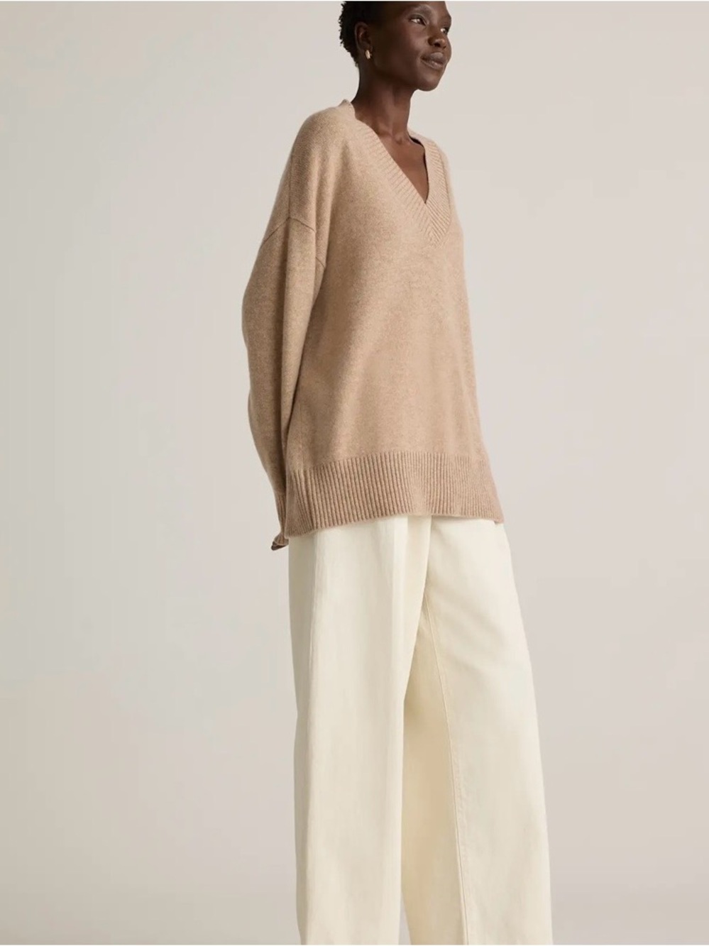 Quince 100% Cashmere V-Neck Women's Sweater in Beige - Picture 3 of 10